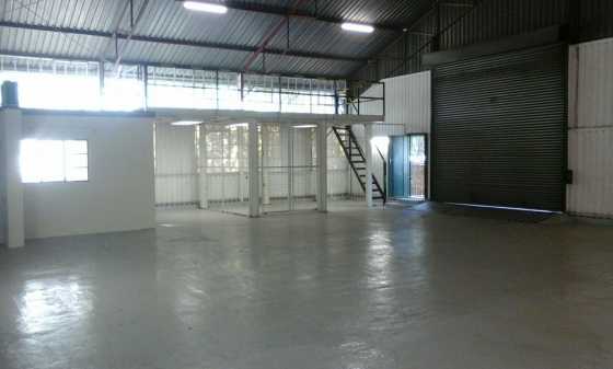 200 sqm Unit in a prime eco park , alberton florentia