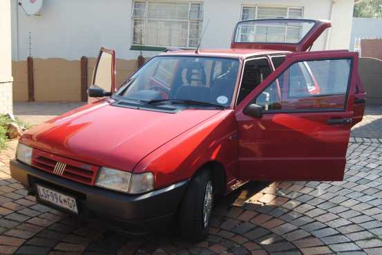 2000 Fiat UNO Mia 1100
