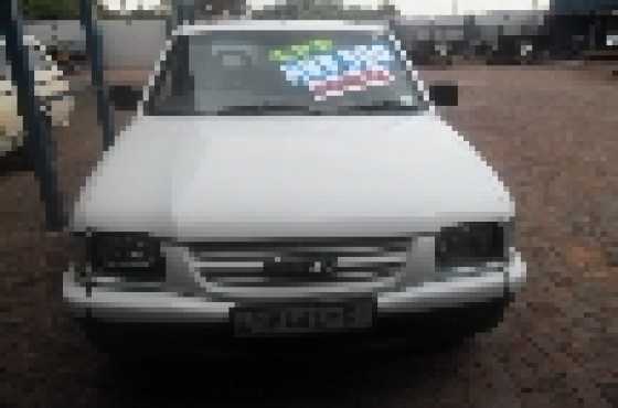 2000 Isuzu Kb250 D Cab