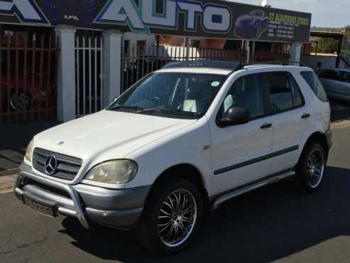 2000 MERCEDES BENZ ML320  AUTOMATIC