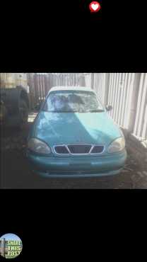 2000 metallic green Daewoo Lanis