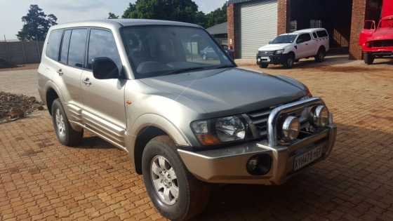 2000 Mitshuishi Pajero 3.2 DiD GLS 5 Door