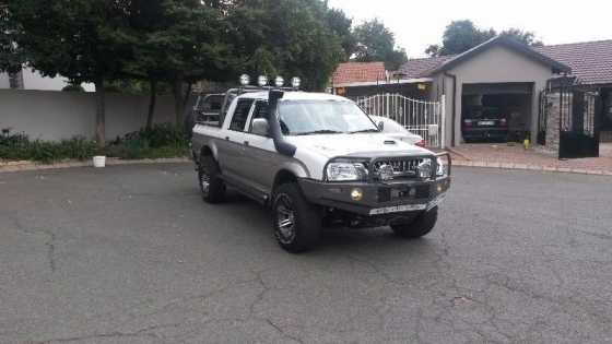 2000 Mitsubishi Colt Double Cab V8 Monster
