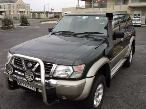 2000 Nissan Patrol 4.5 GRX 4 x 4 7-Seater Station