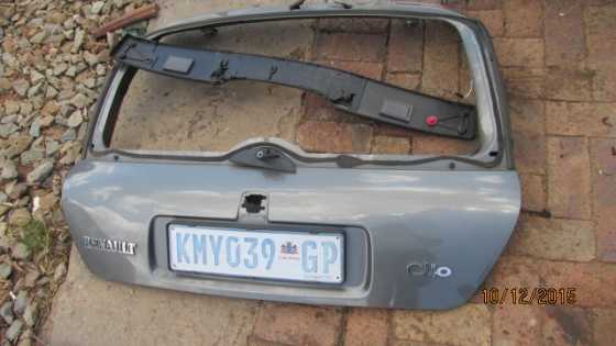 2000 Renault Clio tailgate