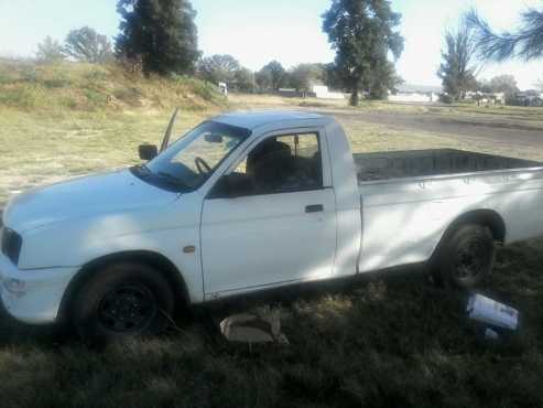 2001 colt BAKKIE,