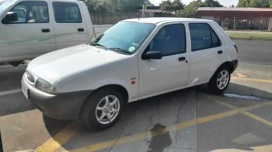 2001 Ford fiesta Flair