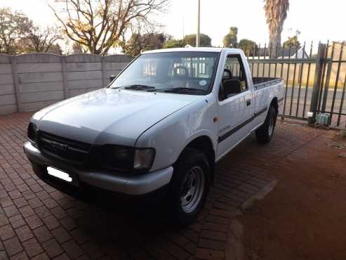 2001 Isuzu KB250D LX LWB in Excellent condition with FSH