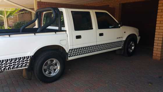 2001 ISUZU KB280 DOUBLE CAB, DIESEL TURBO