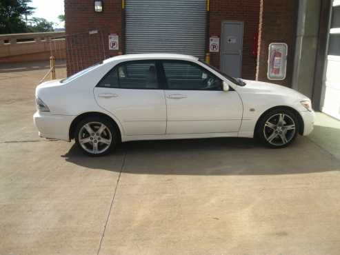 2001 Lexus 200IS low mileage
