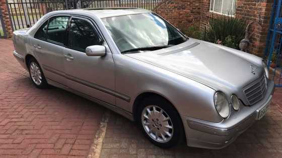 2001 Mercedes Benz E320 V6 AT