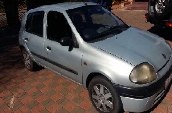 2001 Renault Clio