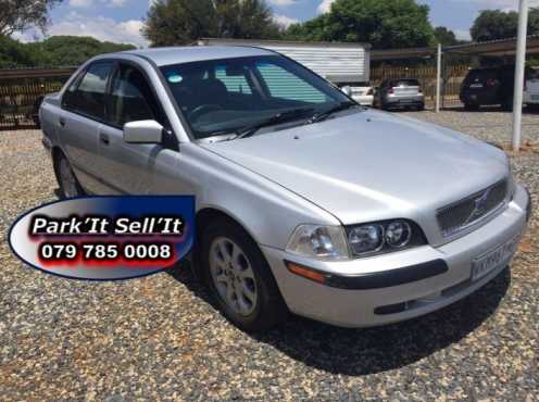 2001 Volvo S40 2.0 Sedan.