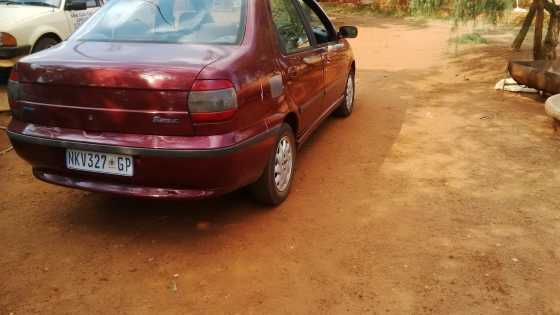 2002 Fiat Sienna