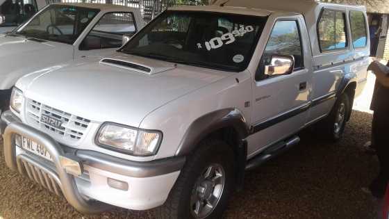 2002 ISUZU 300TDI