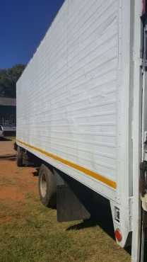 2002 Isuzu FTR800