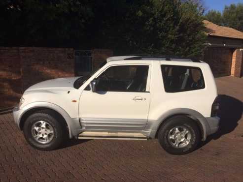 2002 Mitsubishi Pajero SWB GLS 3.2 DID