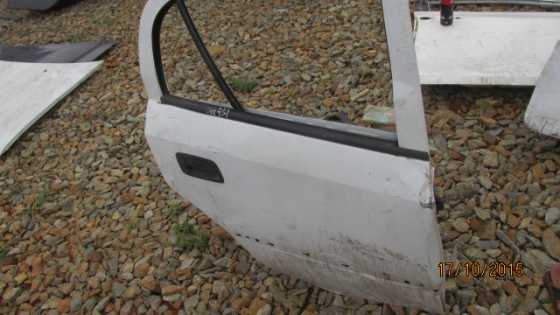 2002 Opel Astra right rear door shell