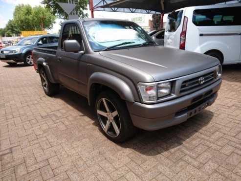 2002 Toyota Hilux Single Cab