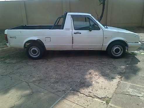 2002 vw caddy single cab bakkie R35000 cash not negotiable