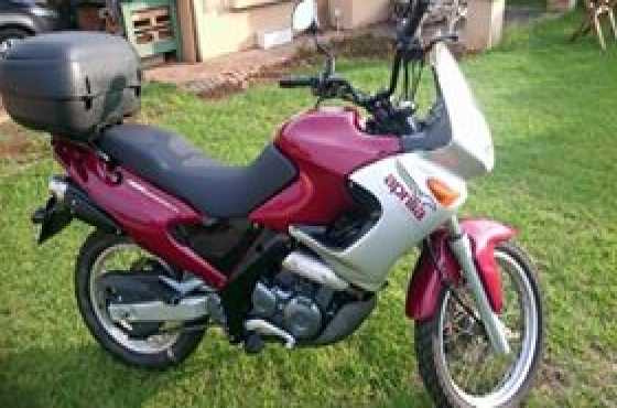 2003 Aprilia Pegaso 650