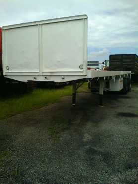 2003 BUSAF TRI-AXEL TRAILER FOR SALE.