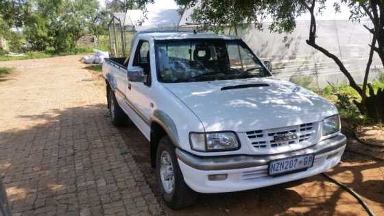 2003 Isuzu KB300 LX