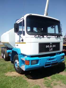 2003 MAN 14000l water tanker