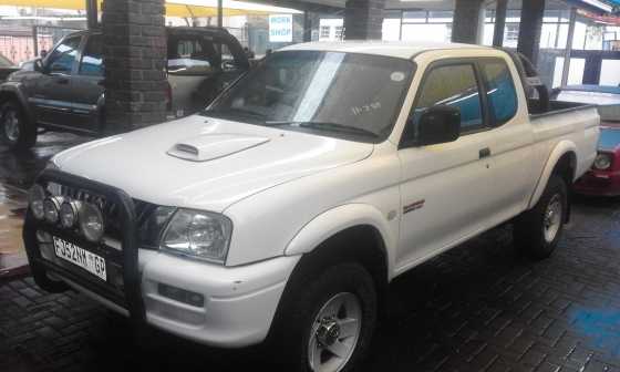 2003 Mitshubisi Colt Clubcab 3.0i