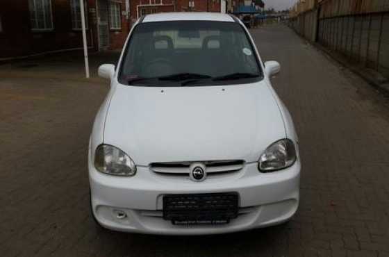 2003 OPEL CORSA SEDAN,4 SPEED 160I,ac,ps,ew