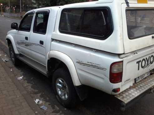 2003 toyota double cab 2,7  for sale  with canopy