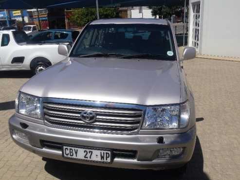 2003 Toyota Land Cruiser SUV