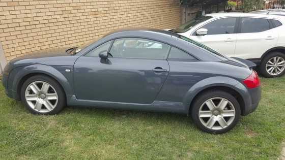 2004 Audi TT