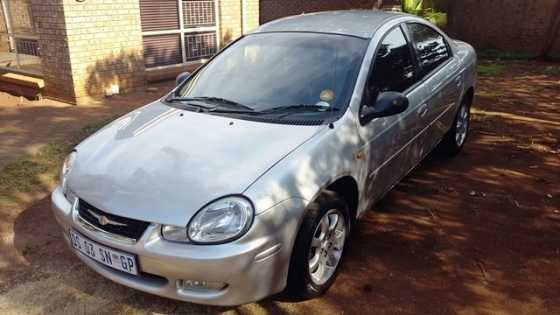 2004 CHRYSLER Neon 2.0 LX