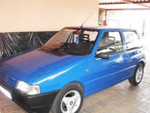 2004 Fiat Uno Hatchback