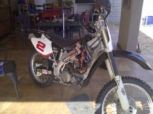 2004 Honda CRF450