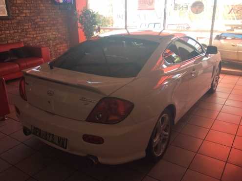 2004 Hyundai Tiburon 2.7 V6