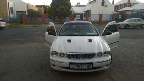 2004 Jaguar lx300 with low kms in very good condition for sale