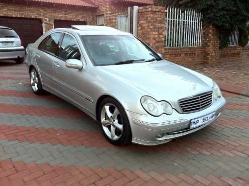 2004 Mercedes Benz C200 AVANTGARDE