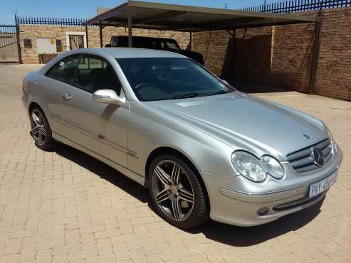 2004 Mercedes Benz CLK 500 Coupe Elegance Auto