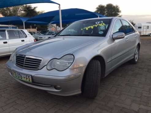 2004 Mercedes C180