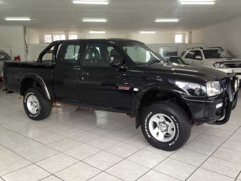 2004 Mitsubishi Colt 3000i V6 Club Cab