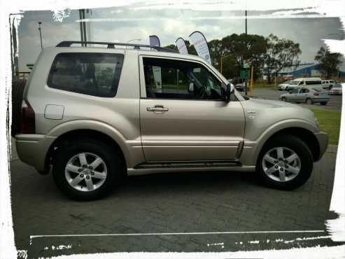 2004 Mitsubishi Pajero