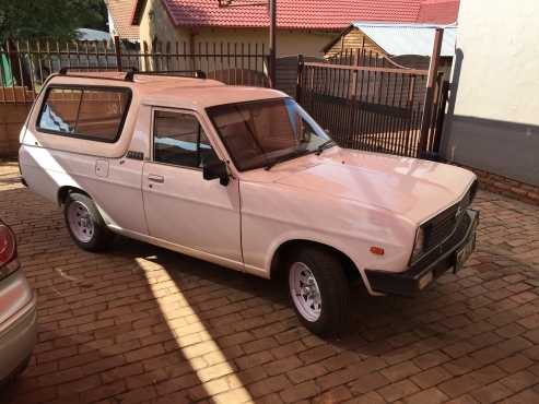 2004 Nissan 1400 Bakkie with Canopy