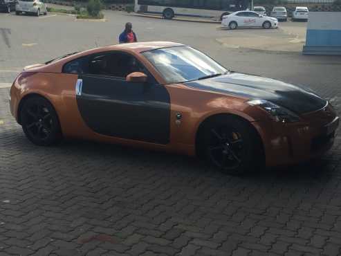 2004 Nissan 350z with goodies