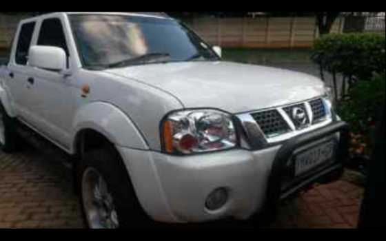 2004 Nissan hardbody