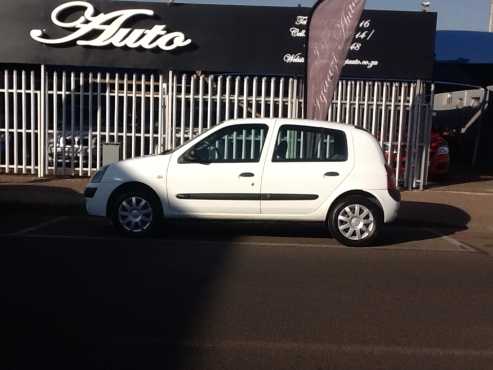 2004 Renault Clio 1.2 VaVaVoom - Extremely Economical - For Sale