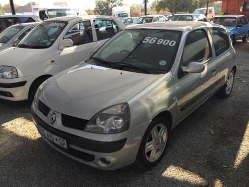 2004 Renault Clio 1.6 dynamique 3-door for sale