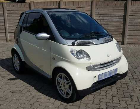 2004 Smart Fortow Cabrio Passion C450. VERY LOW KM