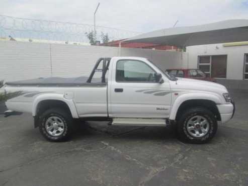 2004 Toyota Hilux 2700i 4x4 Single Cab